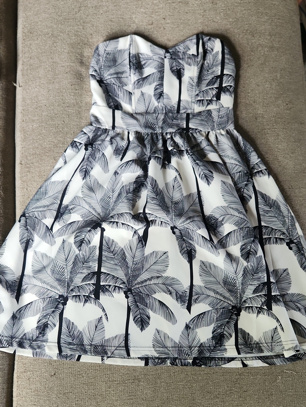 Molly Bracken Strapless Palm-Print Dress - Black & White